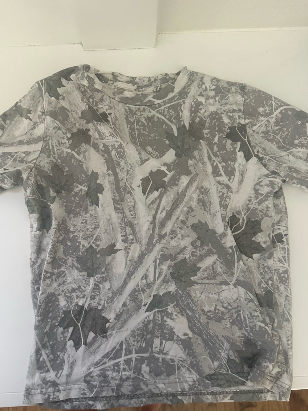 abercrombie kids Grey Camouflage Leaf Print Short Sleeve Tee